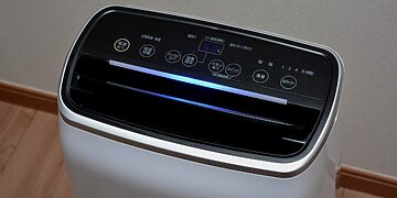 Kodėl namuose kaupiasi drėgmė ir kodėl tai pavojinga?