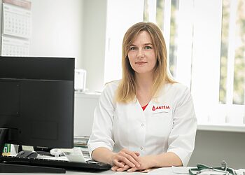Gydytoja įspėja: peršalus griebtis antibiotikų – didelė klaida