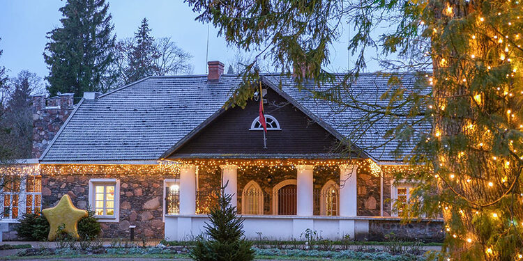 Burbiškio dvare Kalėdinių žaisliukų paroda.Lauros Prascevičiūtės nuotr.