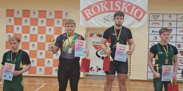 Panevėžio sunkiaatlečiai sėkmingai užbaigė 2025 metų varžybų sezoną
