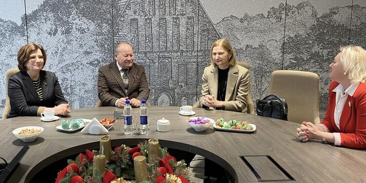 Kauno raj.sav.ir VDU bendradarbiavimas. Kauno raj.sav.nuotr.