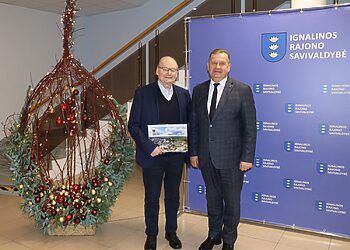 Ignalinos rajono savivaldybėje meras sutiko kraštietį, ilgametį politikos ir visuomenės veikėją Česlovą Juršėną