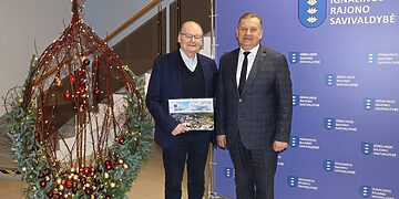 Ignalinos rajono savivaldybėje meras  sutiko kraštietį, ilgametį politikos ir visuomenės veikėją Česlovą Juršėną