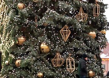 Švenčių laukimas Kaune įsibėgėja