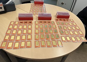 8 kg aukso ir virš milijono eurų – krūva įtariamųjų dėl korupcijos Žemės ūkio ministerijoje ir Valstybinėje augalininkystės tarnyboje