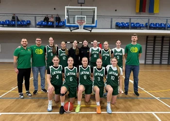Panevėžio sporto centro ugdytinės su šalies rinktine ruošiasi Europos krepšinio čempionatui