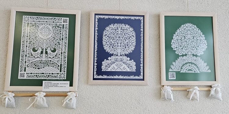 Karpiniai parodoje/R.Keliuotytės nuotr.