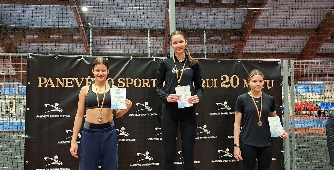 Jaunučių lengvosios atletikos nugalėtojai