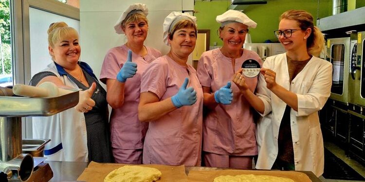 Noreikiškių lopšelio-darželio „Ąžuolėlis“ darbuotojai/Kauno raj.sav.nuotr.