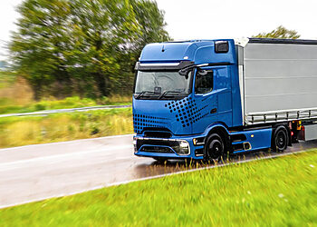 Nuteisti asmenys, gabenę vilkikais 392 kg kanapių dervos