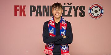 „Panevėžio“ futbolo klubo  kontraktas su talentingu kairiojo krašto gynėju Dovydu Balsiu