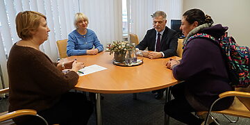 Molėtuose padėkos ir gerumo vakaro aukos perduotos sergančios mergaitės mamai