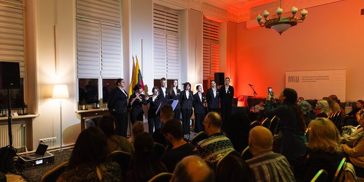 Budėjimo naktis bibliotekoje