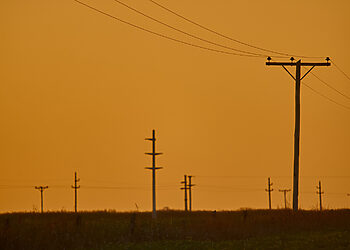 Dėl nutrūkusių laidų 3,5 tūkst. vartotojų sutriko elektros tiekimas