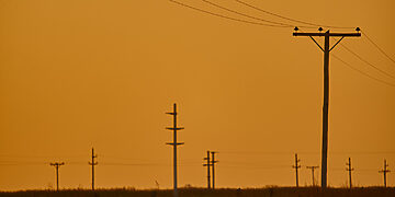 Dėl nutrūkusių laidų 3,5 tūkst. vartotojų sutriko elektros tiekimas