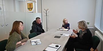 Pakruojo rajone, Degėsiuose įkurti savarankiškumo namai keičia žmonių gyvenimus