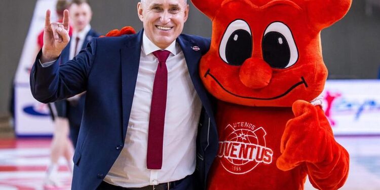 „Juventus“ pratęsė sutartį su K. Kemzūra