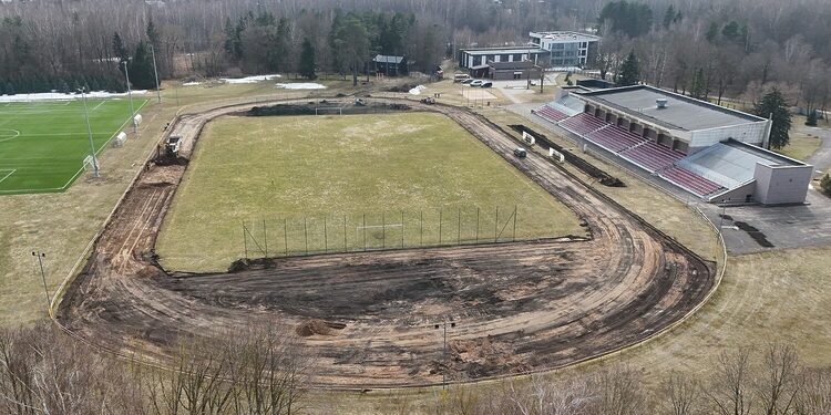 Stadiono takų remontas/Dainiaus Vyto nuotr.