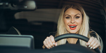 Moteris už vairo/Asociatyvi nuotr./Freepik