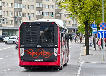 Dėl sankryžų rekonstrukcijos Panevėžyje laikinai keisis miesto autobusų maršrutai