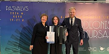 Urtė Baltakytė  (viduryje)/Genovaitės Bartaševičienės nuotr.