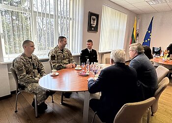 Biržuose lankėsi patrulinio laivo „Aukštaitis“ atstovai