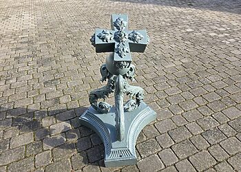 Į Kėdainių rotušės kiemelį sugrįžo išskirtinis istorinis akcentas – saulės laikrodis