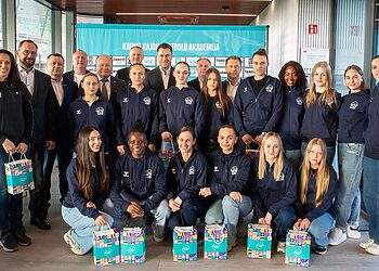 Raudondvaryje prisistatė Kauno rajono futbolo akademijos moterų komanda