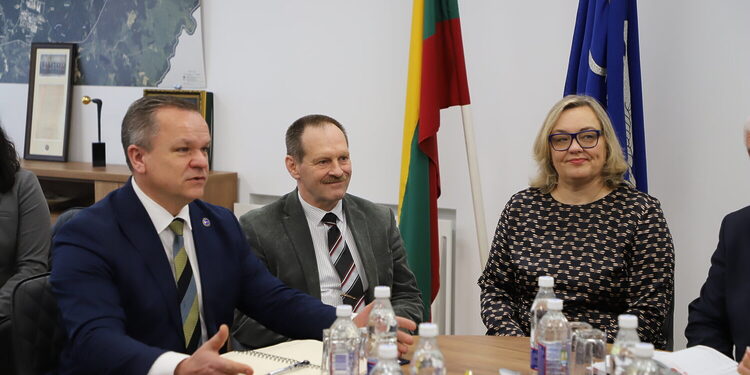 Dėmesio centre – LEZ steigimas/Visagino sav.nuotr.