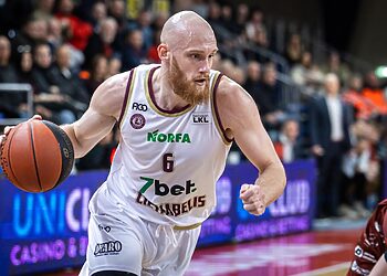 Turnyrinės lentelės kaimynų akistatoje „Lietkabelis“ sutriuškino „Gargždus“