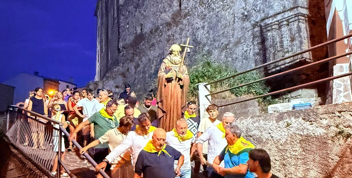 Zarasų atstovės dalyvavo Motafolonės globėjo Šv. Antano Abato iškilmėse/Zarasų raj.sav. nuotr,